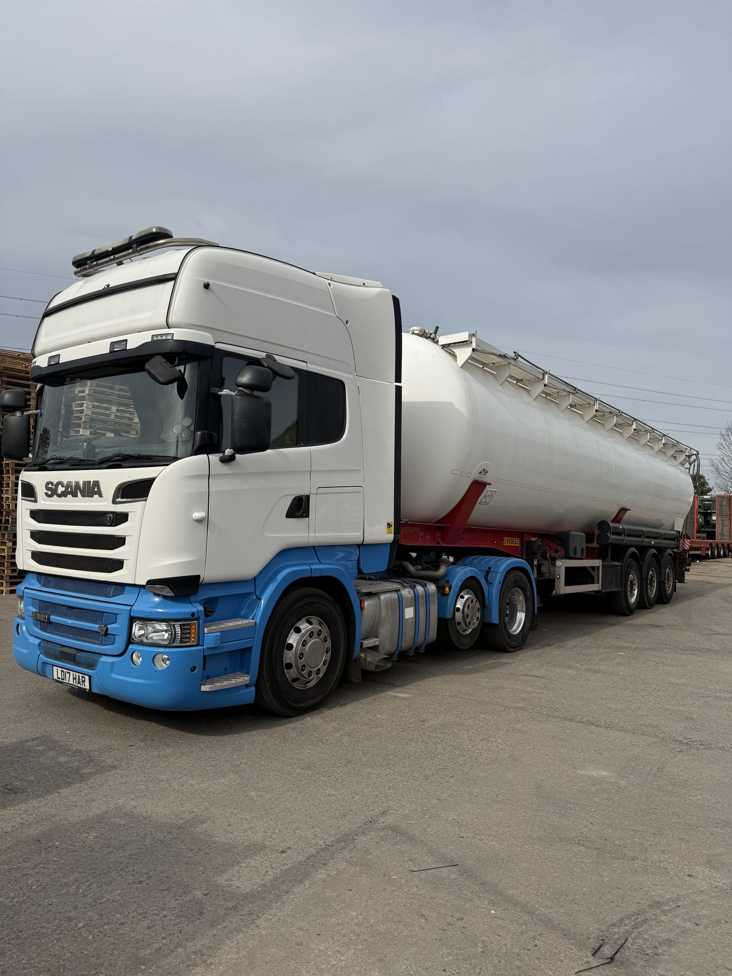 SCANIA R520 V8 TRACTOR UNIT ( 2017 )