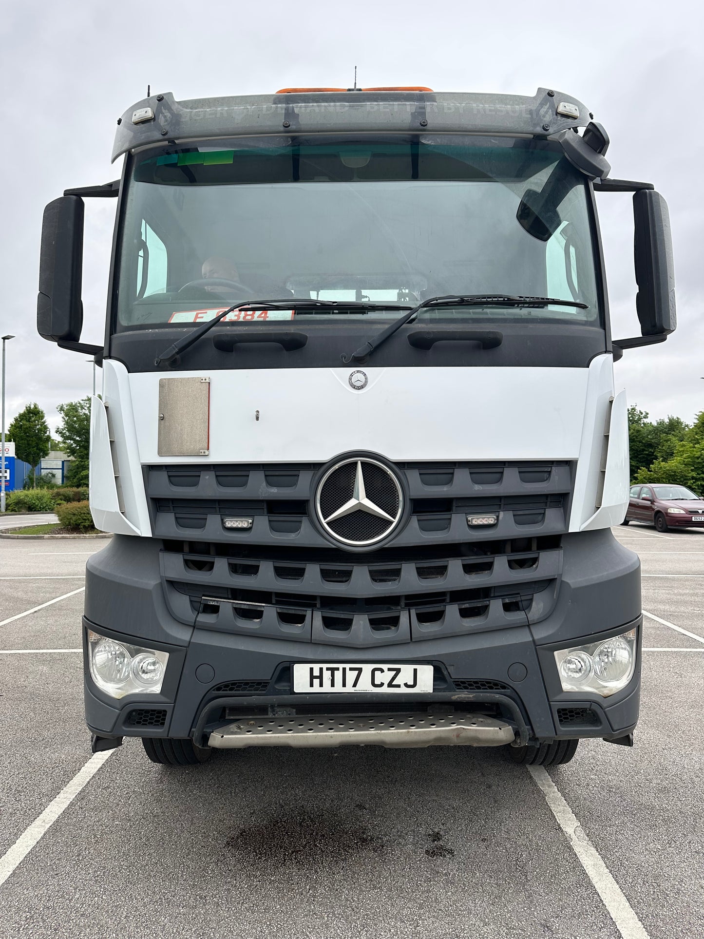 2017 Mercedes Hookloader