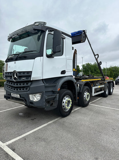 2017 Mercedes Hookloader