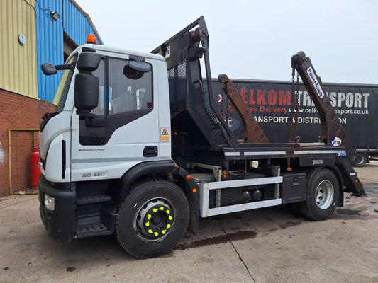 IVECO SKIP LOADER (2020)