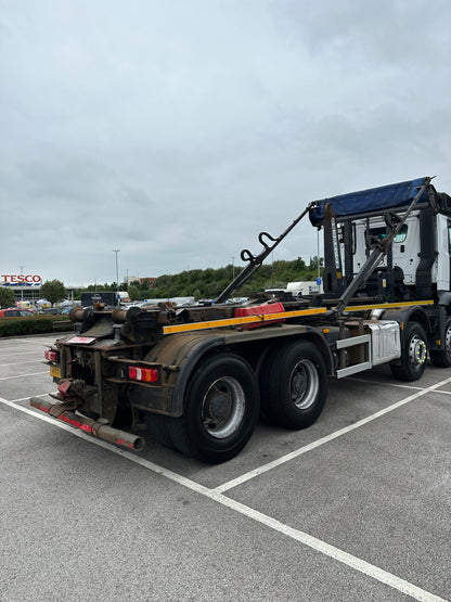 2017 Mercedes Hookloader